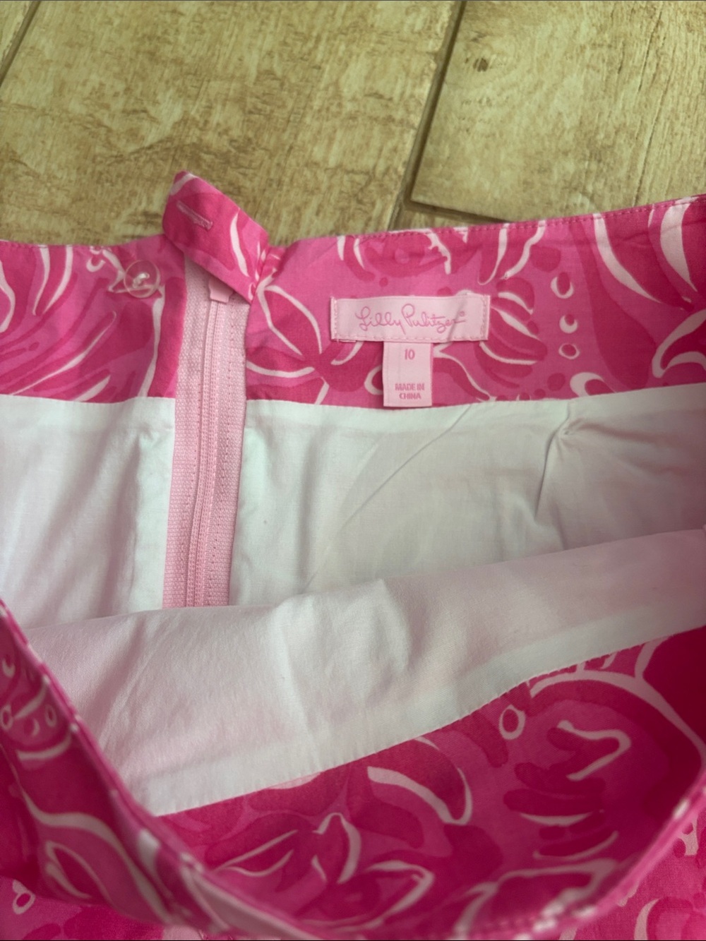 Lilly Pulitzer Hot Pink and White Printed Mini Skirt - Picture 2 of 3